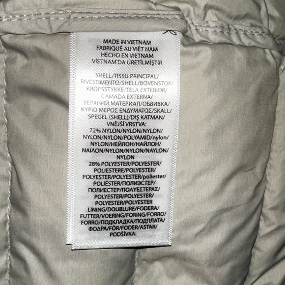 Polo Ralph Lauren YOUTH SIZE L (14-16) Gray Puffer Vest - Picture 7 of 7